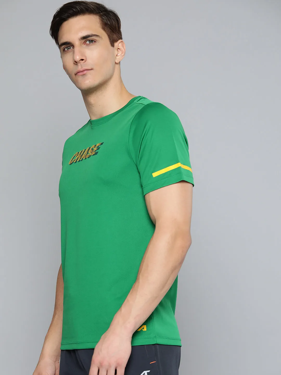 Alcis Men Green Yellow Typography Printed Slim Fit Running T-shirt