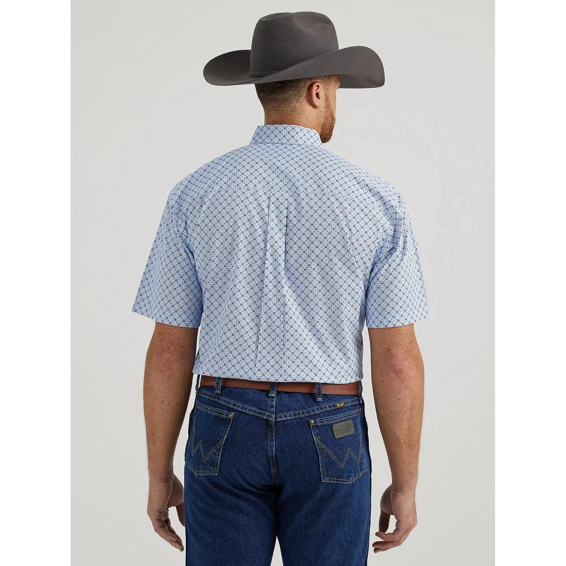 MEN'S WRANGLER GEORGE STRAIT SHORT SLEEVE ONE POCKET BUTTON DOWN SHIRT IN MARINE PLATES